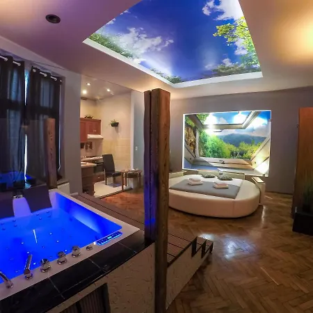 Z Jacuzzi Rynek