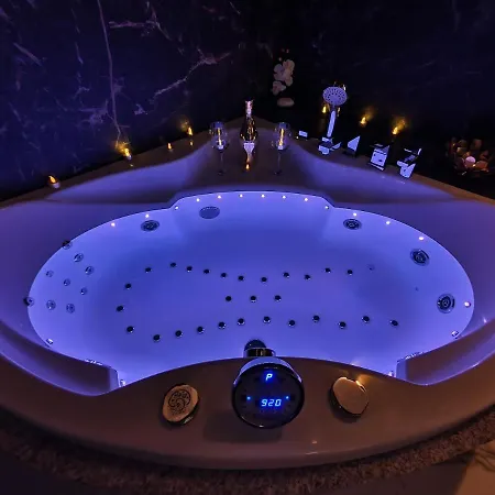 Aparthotel Z Jacuzzi Rynek 4*