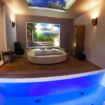 Z Jacuzzi Rynek شقة فندقية 4*