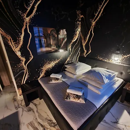 Z Jacuzzi Rynek Aparthotel 4*