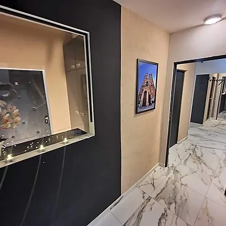 Z Jacuzzi Rynek Ξενοδοχείο με διαμερίσματα 4*