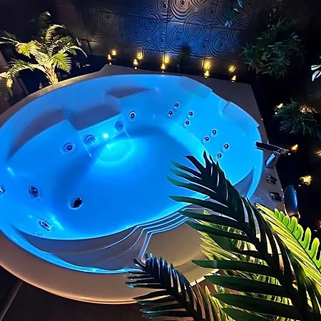 Ξενοδοχείο με διαμερίσματα Z Jacuzzi Rynek Krasków