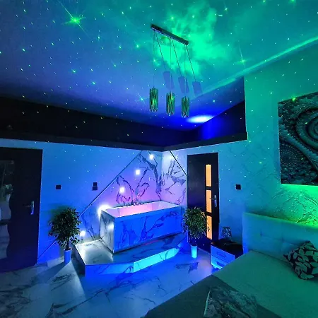 Z Jacuzzi Rynek 4* クラクフ